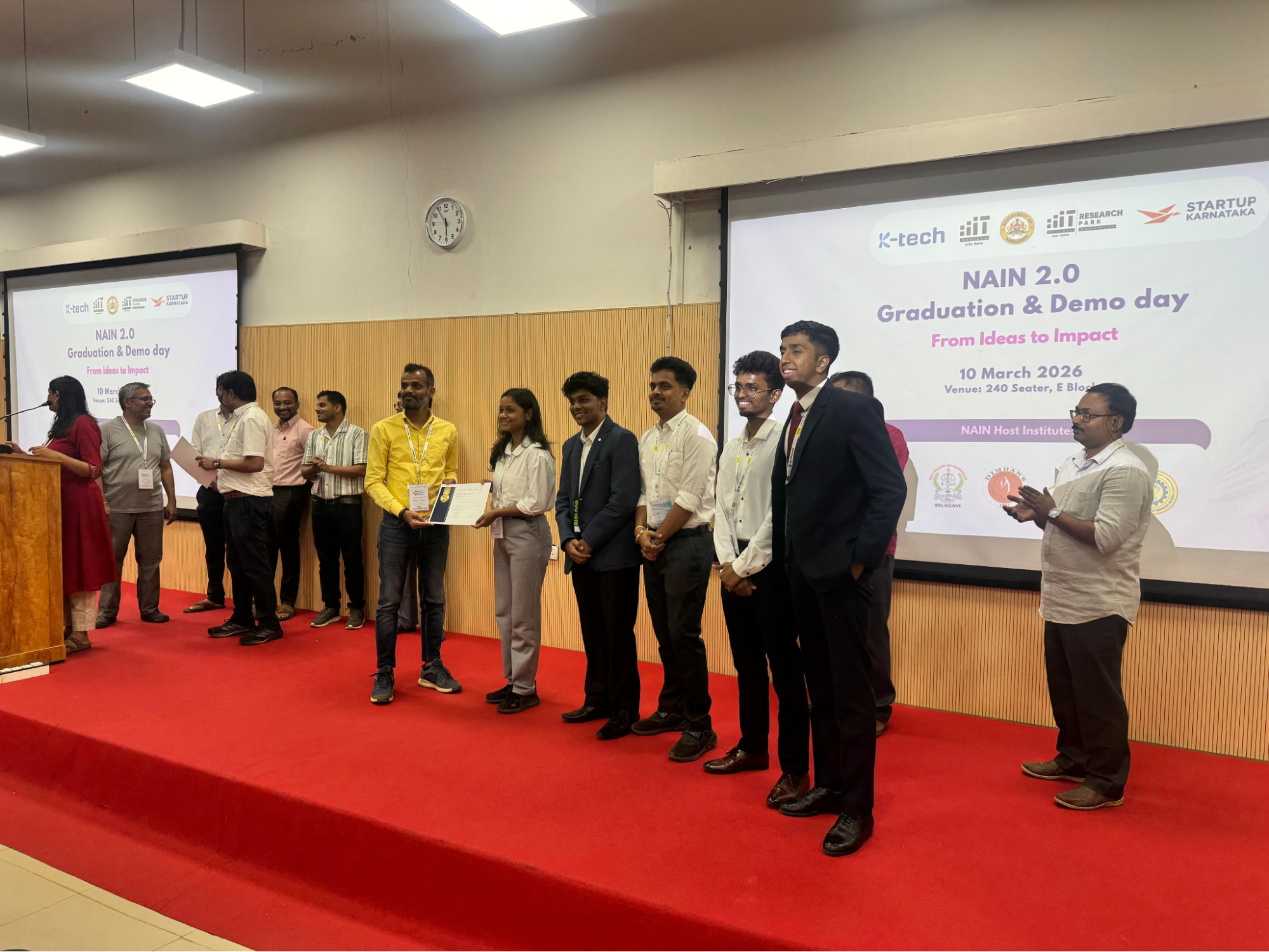 Award ceremony on stage at NAIN 2.0