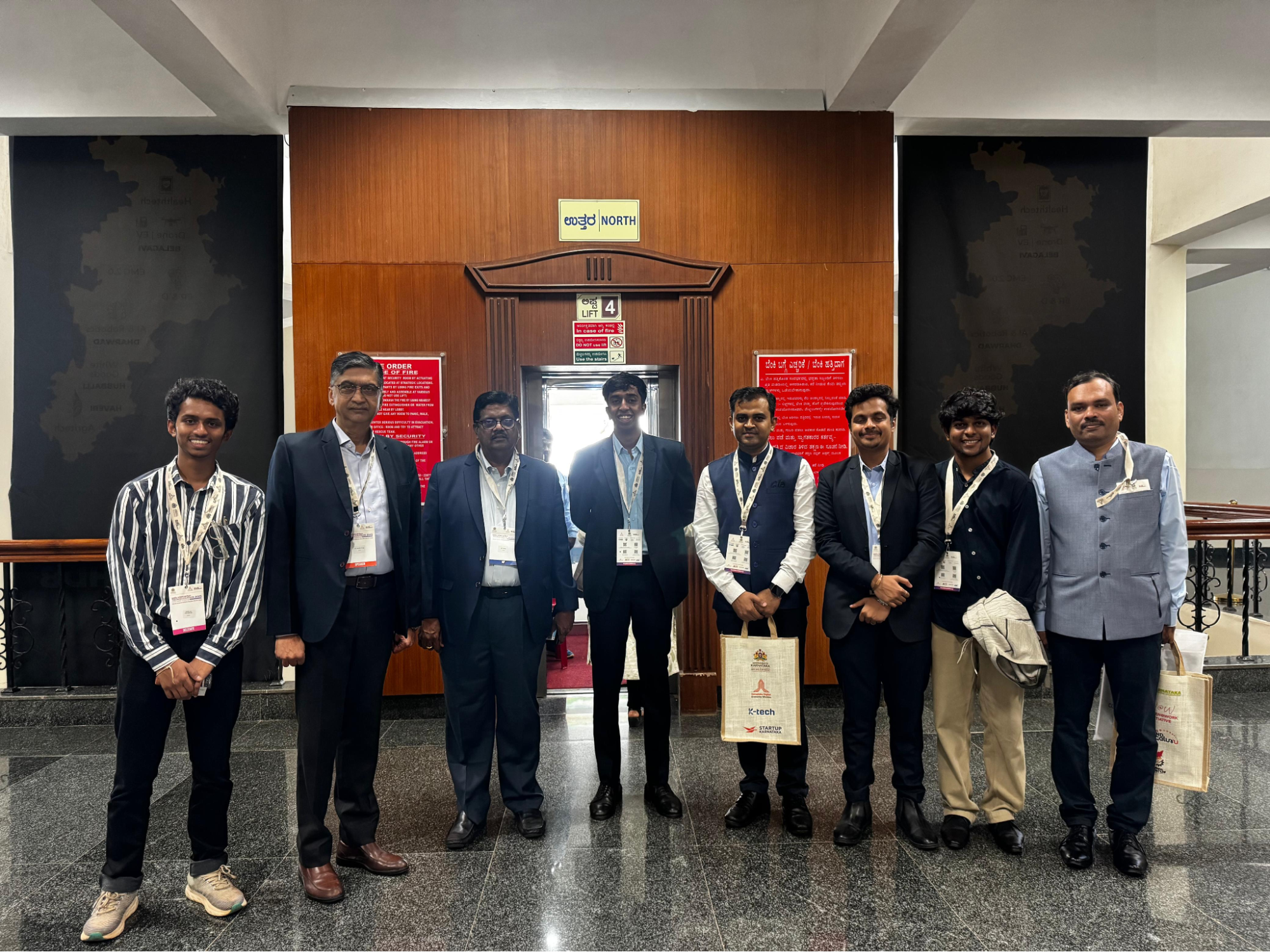 BIOLOOP team with Chairman of STPI and KDEM